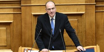 Μ. Λαζαρίδης: Την αποπομπή του ζητά η αντιπολίτευση – Νόμιμος ο διορισμός μου απαντά ο ίδιος