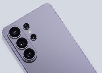 Samsung Galaxy S26 Ultra camera closeup