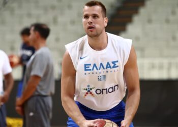 Ανακοινώθηκε από ομάδα της Κίνας ο Αγραβάνης - www.ertsports.gr