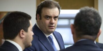 Πιερρακάκης από Ουάσινγκτον: Κίνδυνος για μία από τις μεγαλύτερες ενεργειακές κρίσεις στη σύγχρονη ιστορία