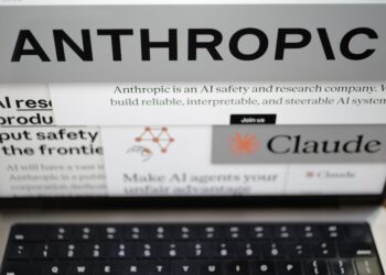 Ομοσπονδιακές υπηρεσίες αγνοούν την απαγόρευση Τραμπ για χρήση του νέου μοντέλου AI της Anthropic