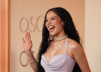 Η χρονιά της Chase Infiniti και η νέα της σειρά "The Testaments"