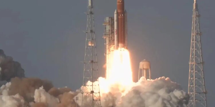 Artemis II: Live η πτήση για τη Σελήνη, πρόβλημα της τελευταίας στιγμής με έναν αισθητήρα ξεπεράστηκε