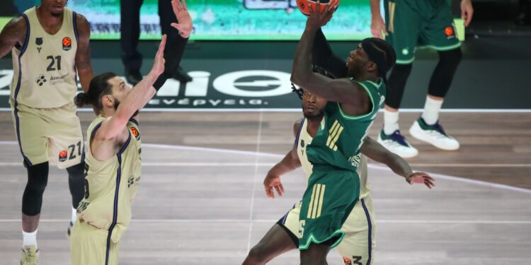 Ψάχνει νίκη-ανάσα στην Βαρκελώνη μετά από 13 χρόνια ο Παναθηναϊκός