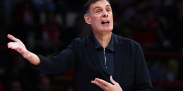 Η 12άδα του Ολυμπιακού στην πρώτη "μάχη" με τη Μονακό - www.ertsports.gr