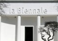 Παραιτήθηκε η κριτική επιτροπή της Μπιενάλε της Βενετίας μετά την απόφαση να μην απονεμηθούν βραβεία σε Ρώσους και Ισραηλινούς καλλιτέχνες