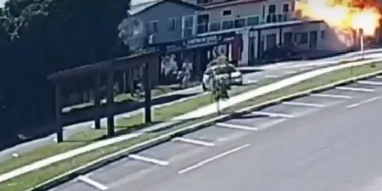 Βραζιλία: 4 νεκροί σε συντριβή ιδιωτικού αεροσκάφους σε εστιατόριο, η στιγμή της τραγωδίας