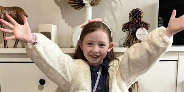 Τραγωδία στην Βρετανία: 7χρονη βρέθηκε νεκρή σε λίμνη - Συνελήφθη η μπέιμπι σίτερ της