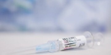 Το ιατρικό περιοδικό Lancet αρνείται να καταθέσει στη Γερουσία των ΗΠΑ για την προέλευση του κορονοϊού