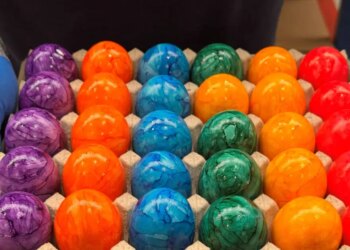 Γερμανία: Κυνηγούσαν πασχαλινά αυγά και βρήκαν ένα μπουκαλάκι με το θανατηφόρο ραδιενεργό «Πολώνιο 210»