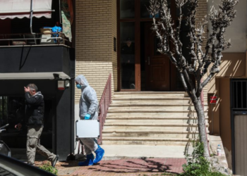 Ζωγράφου: Προφυλακίστηκε ο 54χρονος για τους θανάτους μητέρας και αδερφής - ertnews.gr