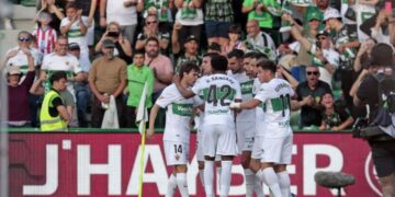 Τεράστια νίκη για την Έλτσε με "θύμα" την Ατλέτικο των δέκα παικτών - www.ertsports.gr