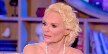 «Αποσύρθηκα εγώ για να μην φαγωθώ και για να μην φαγωθούμε»