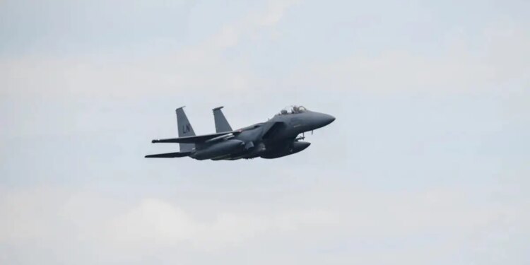 Ιράν: Η κατάρριψη του F-15E «χτύπησε» το γόητρο των ΗΠΑ - Το επικηρυγμένο πλήρωμα και η μάχη με τον χρόνο