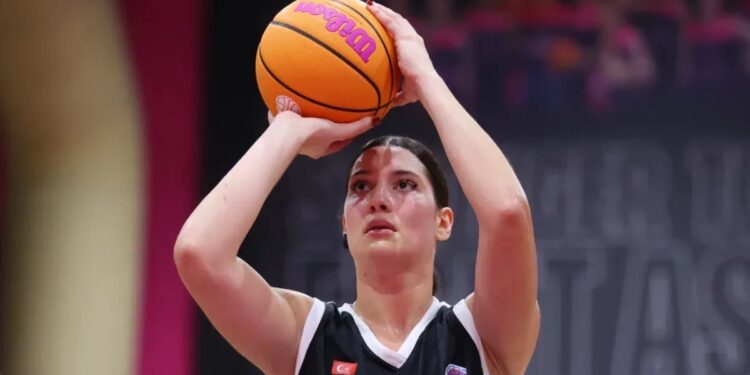 Η Μαριέλλα Φασούλα στην καλύτερη πεντάδα του EuroCup Γυναικών - www.ertsports.gr