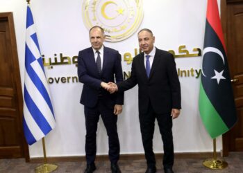 Στη Λιβύη ο Γεραπετρίτης: Διάλογος με την Τρίπολη για την οριοθέτηση υφαλοκρηπίδας και ΑΟΖ