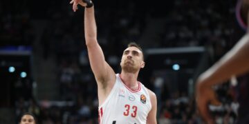 Μιλουτίνοφ και Άπλμπι μοιράστηκαν τον τίτλο του MVP για την 25η αγωνιστική της GBL - www.ertsports.gr