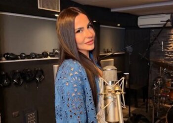 Ηλιάννα Ζέρβα: Το medley με ζεϊμπέκικα και το τραγούδι
