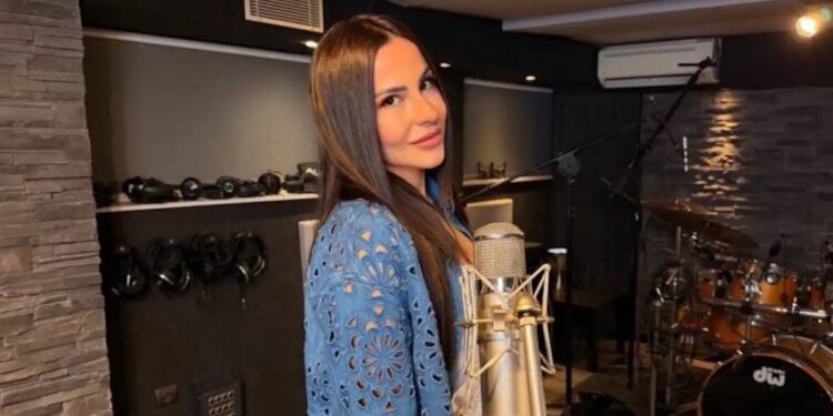 Ηλιάννα Ζέρβα: Το medley με ζεϊμπέκικα και το τραγούδι