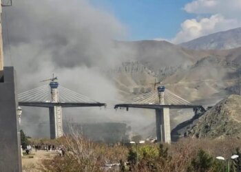 Ιράν: Κόπηκε στη μέση η διάσημη γέφυρα B1 από διπλούς φονικούς βομβαρδισμούς ΗΠΑ και Ισραήλ