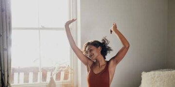 Οι άνθρωποι που κοιμούνται τέσσερις ώρες και ξυπνούν σαν να είναι οκτώ