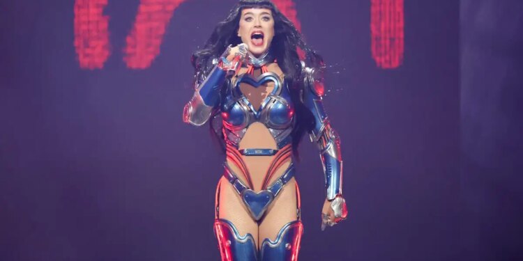 Το βίντεο από τη βραδιά που η Ρούμπι Ρόουζ την κατηγορεί για σεξουαλική επίθεση