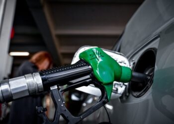 Στην ταυτοποίηση των στοιχείων «κολλάει» το Fuel Pass, τα ΚΕΠ καλούνται να λύσουν το πρόβλημα – Ποια ΑΦΜ κάνουν αίτηση σήμερα