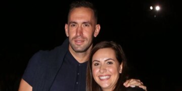 Την πρώτη εβδομάδα μου είπε ότι θα πάει Μύκονο με έναν φίλο του