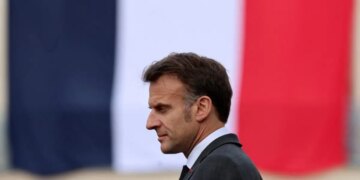 Ο Μακρόν υποσχέθηκε να μιλήσει με το Ιράν για να ανοίξουν τα Στενά του Ορμούζ - «Να αντιμετωπιστεί το πρόβλημα στη ρίζα του»