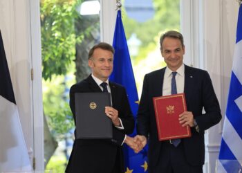 Σε ισχυρή οικονομία και άμυνα, ποντάρουν Ελλάδα και Γαλλία - Η αποτίμηση της επίσκεψης Μακρόν στην Αθήνα