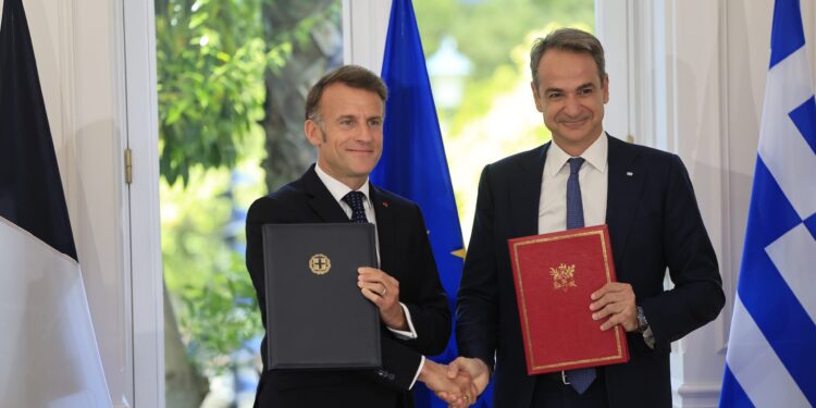 Σε ισχυρή οικονομία και άμυνα, ποντάρουν Ελλάδα και Γαλλία - Η αποτίμηση της επίσκεψης Μακρόν στην Αθήνα