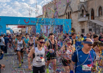 Νέα εποχή για τον Μαραθώνιο Ρόδου με ρεκόρ συμμετοχών και ρεκόρ από τον Παναγιώτη Καραϊσκο - www.ertsports.gr