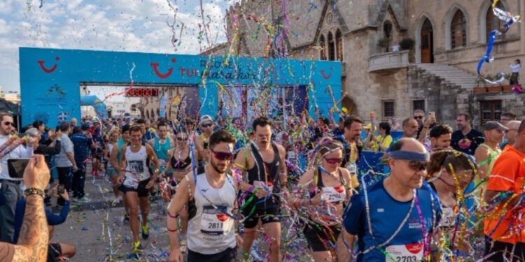 Νέα εποχή για τον Μαραθώνιο Ρόδου με ρεκόρ συμμετοχών και ρεκόρ από τον Παναγιώτη Καραϊσκο - www.ertsports.gr