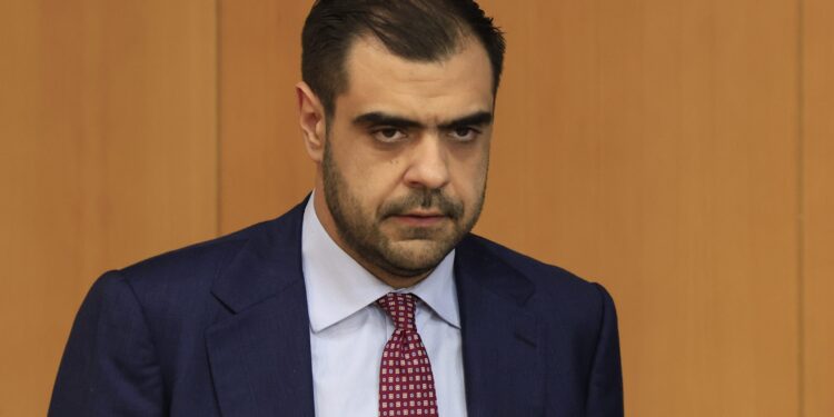 Απάντηση Μαρινακή σε Ανδρουλάκη για το «ντιλάρισμα»: Όσο κι αν πιέζεται από τις χαμηλές δημοσκοπικές επιδόσεις, δεν πρέπει ποτέ να ξεχνά τον θεσμικό του ρόλο