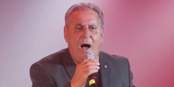 Ήταν σκληρές εποχές τότε, δέχτηκα πάρα πολύ μεγάλο bullying λόγω της καταγωγής μου