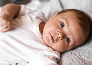 Γιατί βρίσκουμε τα μωρά τόσο χαριτωμένα και αξιολάτρευτα;