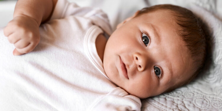 Γιατί βρίσκουμε τα μωρά τόσο χαριτωμένα και αξιολάτρευτα;