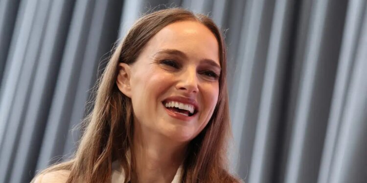 Η Νάταλι Πόρτμαν θα γίνει μητέρα για τρίτη φορά