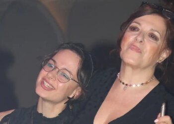 Επειδή δεν έλαβα τρυφερότητα, έδωσα υπερβολική στην κόρη μου