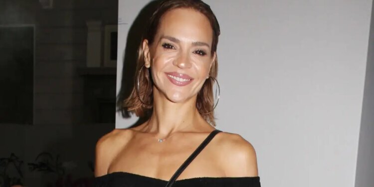 Δεν αγαπώ τις ρυτίδες μου, προσέχω την εμφάνισή μου αλλά δεν είναι το επίκεντρό μου