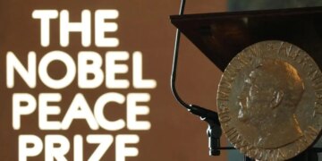 Ντόναλντ Τραμπ: «Εκτιμάται ότι είναι μεταξύ των υποψηφίων για το Νόμπελ Ειρήνης» λέει η νορβηγική επιτροπή