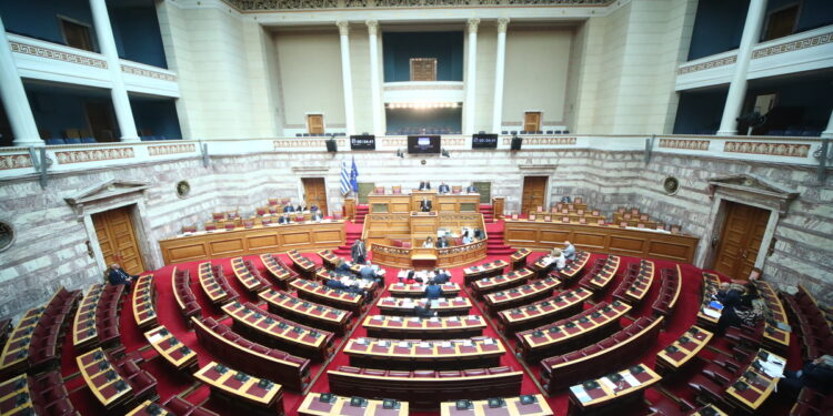 Βουλή: Προς κύρωση οι συμφωνίες της Ελλάδας με Ιταλία και Πολωνία για «την αμοιβαία προστασία διαβαθμισμένων πληροφοριών»