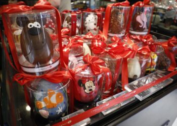 Επάρκεια αλλά και υψηλότερες τιμές στην πασχαλινή αγορά – Μέχρι τη Μ. Τετάρτη το δώρο του Πάσχα