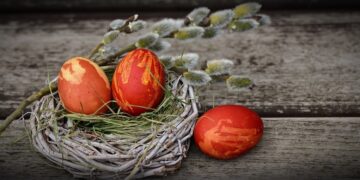 Τι ισχύει για τις Αργίες του Πάσχα 2026 – Πώς αμείβονται όσοι θα δουλέψουν