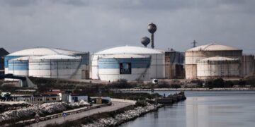 Άνοδος στις τιμές του πετρελαίου εν μέσω αδιεξόδου στις συνομιλίες ΗΠΑ – Ιράν