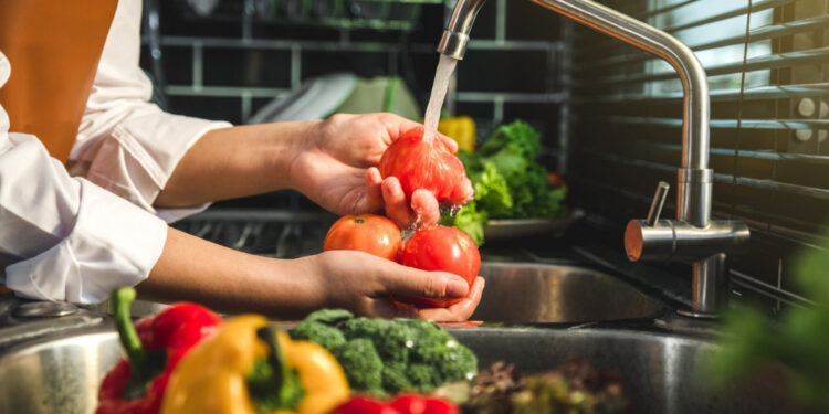 Τα φυτοφάρμακα συνδέονται με υψηλότερο κίνδυνο καρκίνου του πνεύμονα σε νέους κάτω των 50
