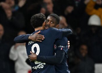 Δύσκολη νίκη με "υπογραφή" Ντεμπελέ για την Παρί Σεν Ζερμέν - www.ertsports.gr