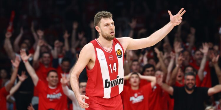 Για το 2-0 ο Ολυμπιακός - www.ertsports.gr