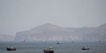 Ανάλυση BBC: Η Τεχεράνη ξαναγράφει τους κανόνες της παγκόσμιας ναυσιπλοΐας - Σχέδιο για τέλη βάσει φορτίου και νέα διαδρομή στο Ορμούζ