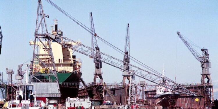 Προς νέα ΚΥΑ για τους πρώην εργαζόμενους των Ναυπηγείων Σκαραμαγκά